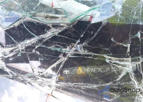 2020 Toyota Corolla Le z USA, uszkodzony, nr VIN JTDEPRAEXLJ115381